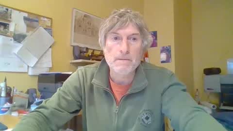 22esserre online show from October 2025 03:47:02 PM