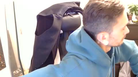 2323gary online show from October 2025 07:33:01 PM