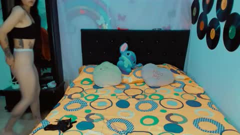 Snapshot of 2girls__dream chatting on November 2025 08:25:02 AM samantha sharon online show from November 2025 08:25:02 AM