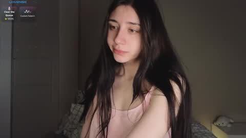 Lina       free control in pvt online show from March 2025 09:07:01 AM