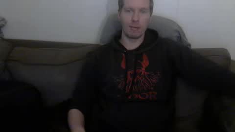 2small4you83 online show from January 2026 01:21:02 AM