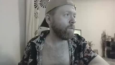 33UK online show from November 2025 07:46:02 PM