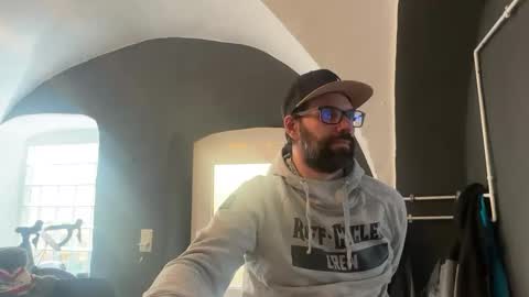 Dani online show from February 2025 10:54:01 AM