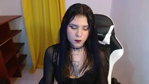 erika online show from November 2025 03:42:02 AM