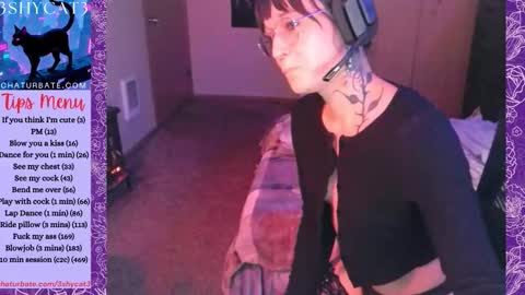 3ShyCat3 online show from November 2025 02:33:01 AM