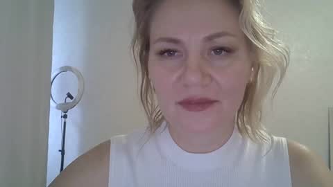 3susie online show from September 2025 08:05:01 AM