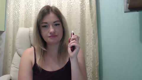 Snapshot of 3sweetcandy3 chatting on October 2025 10:43:02 PM 3sweetcandy3 online show from October 2025 10:43:02 PM