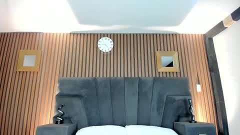 3X NAXAA online show from October 2025 12:49:02 PM