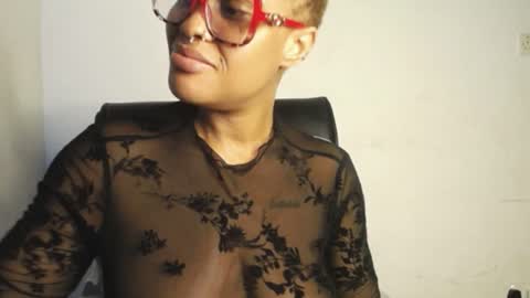 Snapshot of 420ebony_goddess chatting on June 2026 09:30:01 AM goddess zuri online show from June 2026 09:30:01 AM