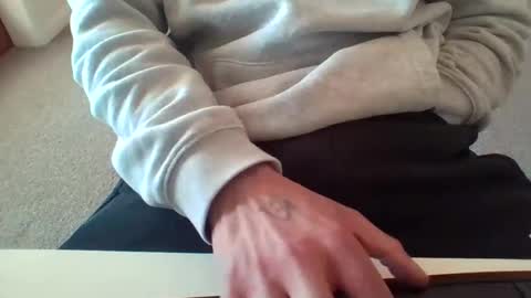 4glz online show from October 2025 01:06:01 AM