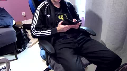 Larese Carlo online show from February 2025 09:03:01 AM