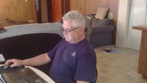 Joe online show from December 2025 09:31:02 PM