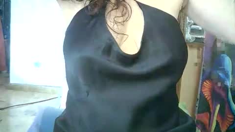 Lilu online show from September 2025 10:06:02 AM