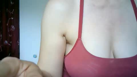 Lilu online show from May 2026 10:01:01 AM