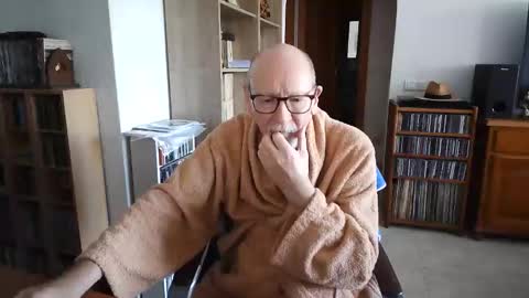  Papi  online show from November 2025 10:28:02 AM