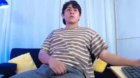 zyan online show from December 2025 09:11:02 PM