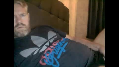 Snapshot of 81jonnyx chatting on December 2024 04:51:01 PM 81jonnyx online show from December 2024 04:51:01 PM