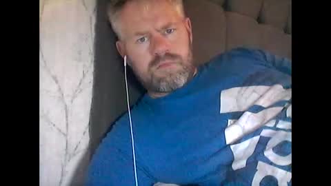 Snapshot of 81jonnyx chatting on January 2025 02:24:02 PM 81jonnyx online show from January 2025 02:24:02 PM