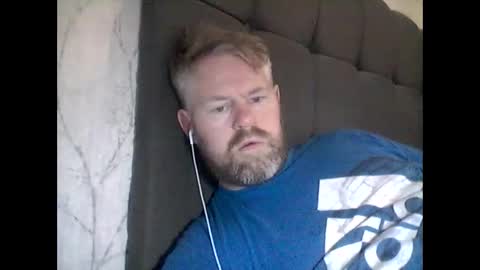 Snapshot of 81jonnyx chatting on February 2025 12:44:02 PM 81jonnyx online show from February 2025 12:44:02 PM