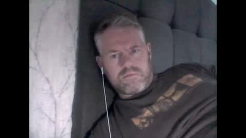 Snapshot of 81jonnyx chatting on October 2025 11:42:01 AM 81jonnyx online show from October 2025 11:42:01 AM