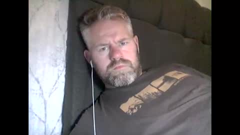 Snapshot of 81jonnyx chatting on November 2025 03:12:02 PM 81jonnyx online show from November 2025 03:12:02 PM