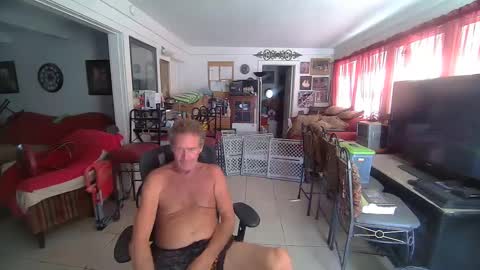 Snapshot of 86406stud chatting on September 2025 06:11:02 PM 86406stud online show from September 2025 06:11:02 PM