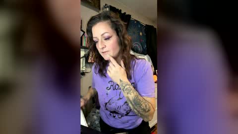 Snapshot of 88heygirlhey88 chatting on December 2025 11:12:01 PM That girl online show from December 2025 11:12:01 PM