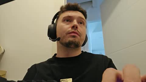 8inchdude93 online show from September 2025 10:15:02 AM