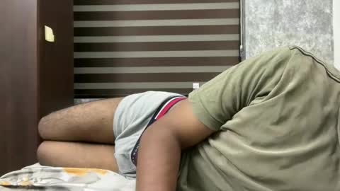 Snapshot of 8inchindianrocket chatting on November 2025 07:46:02 PM Skinny tight ass man online show from November 2025 07:46:02 PM