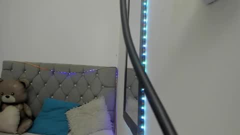 Snapshot of _1dereck chatting on February 2026 08:44:02 AM DERECK online show from February 2026 08:44:02 AM