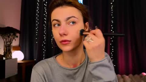 Snapshot of _a_n_n_y_ chatting on March 2026 06:26:01 AM Willow online show from March 2026 06:26:01 AM