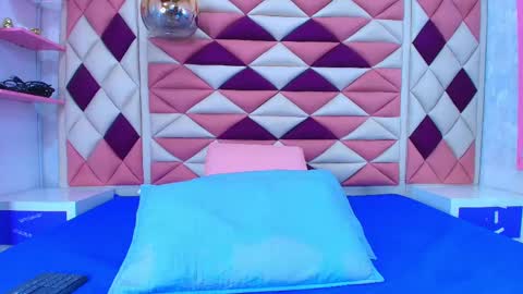  abby rouss online show from September 2025 03:09:02 AM