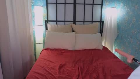 adrian online show from September 2025 05:40:01 AM