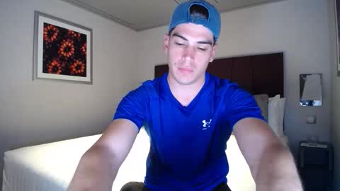 _aesthetic online show from November 2025 05:57:01 PM