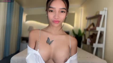 agatha online show from November 2025 02:33:01 AM