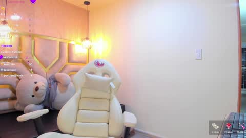  Alaia online show from December 2024 01:22:01 AM