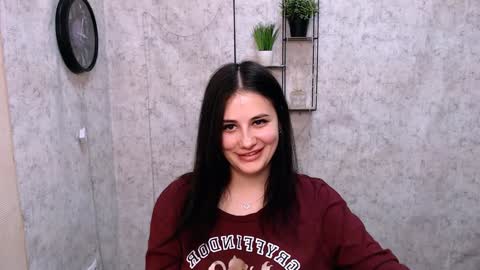 Alice online show from December 2024 02:15:01 AM