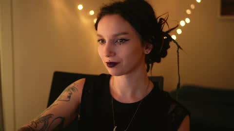 Snapshot of _alicemorrison_ chatting on April 2026 05:29:01 PM Alice Morrison Mistress Datura online show from April 2026 05:29:01 PM