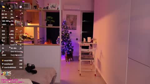 Snapshot of _alleyesonme chatting on January 2025 04:27:01 PM Mia online show from January 2025 04:27:01 PM