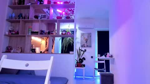 Snapshot of _alleyesonme chatting on September 2025 02:22:01 PM Mia online show from September 2025 02:22:01 PM