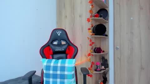 Snapshot of _amanda_seyfried19 chatting on November 2025 04:49:02 PM AMANDA online show from November 2025 04:49:02 PM