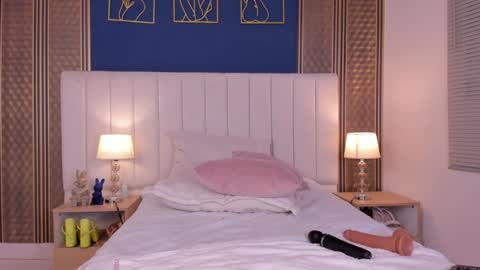 ngela  online show from January 2025 02:39:01 PM