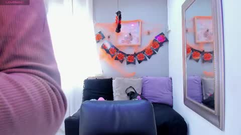      online show from November 2025 05:59:01 PM