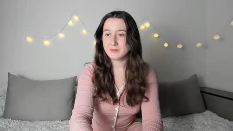 Anna online show from December 2025 07:42:01 PM