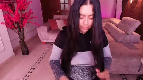 Snapshot of _anna_parker_ chatting on May 2026 07:11:01 PM Ana online show from May 2026 07:11:01 PM