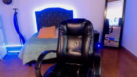 Snapshot of _anne_hot chatting on December 2024 07:48:02 PM Anne online show from December 2024 07:48:02 PM