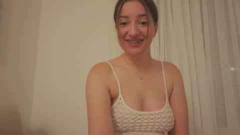 Anna online show from October 2025 06:08:02 PM