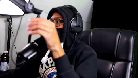 Snapshot of _anonym0us__ chatting on November 2025 06:52:01 PM Anonymous online show from November 2025 06:52:01 PM