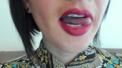 antonia online show from January 2025 08:53:01 PM