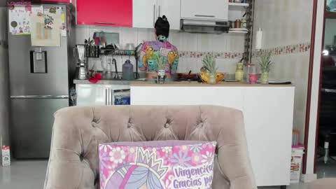 antonia online show from February 2025 05:04:02 PM